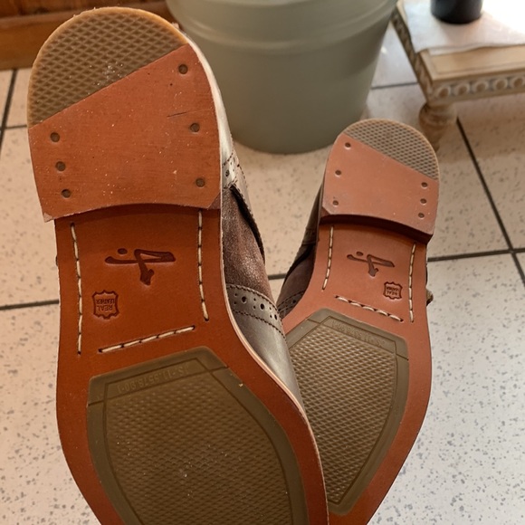 J Shoes Taylor boot - Picture 8 of 9